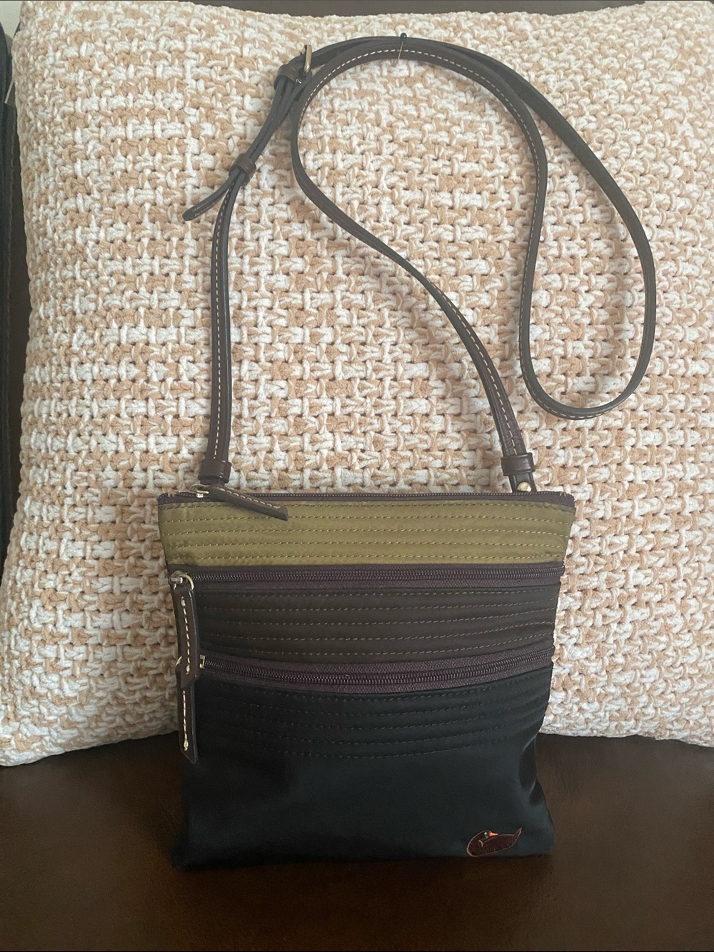 Dooney & Bourke crossbody Bag.